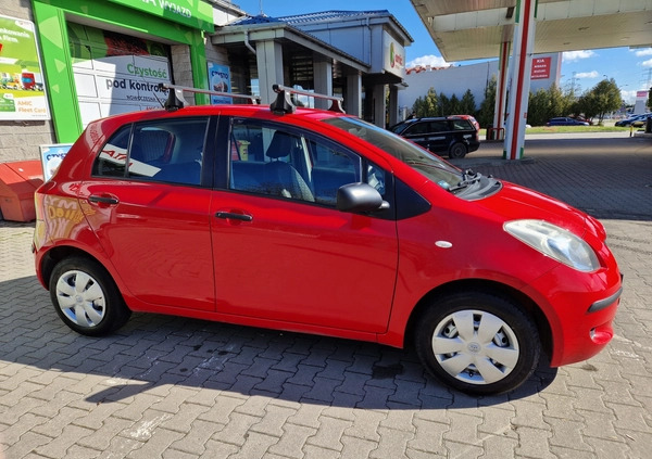 Toyota Yaris cena 12999 przebieg: 222000, rok produkcji 2008 z Warszawa małe 106